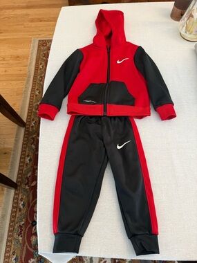 Nike brand kids matching track suit set